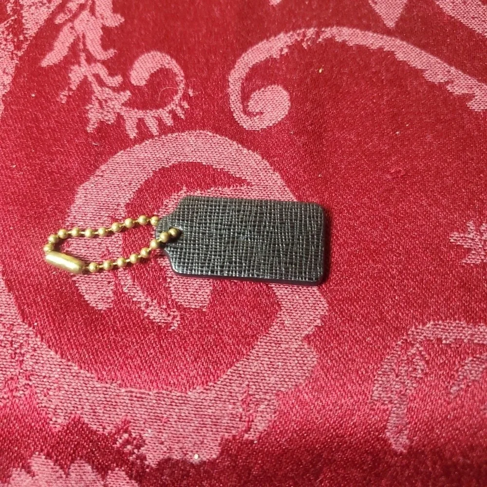 Coach Black Leather Mini Key Fob Hang Tag City Y2K Fashion Designer